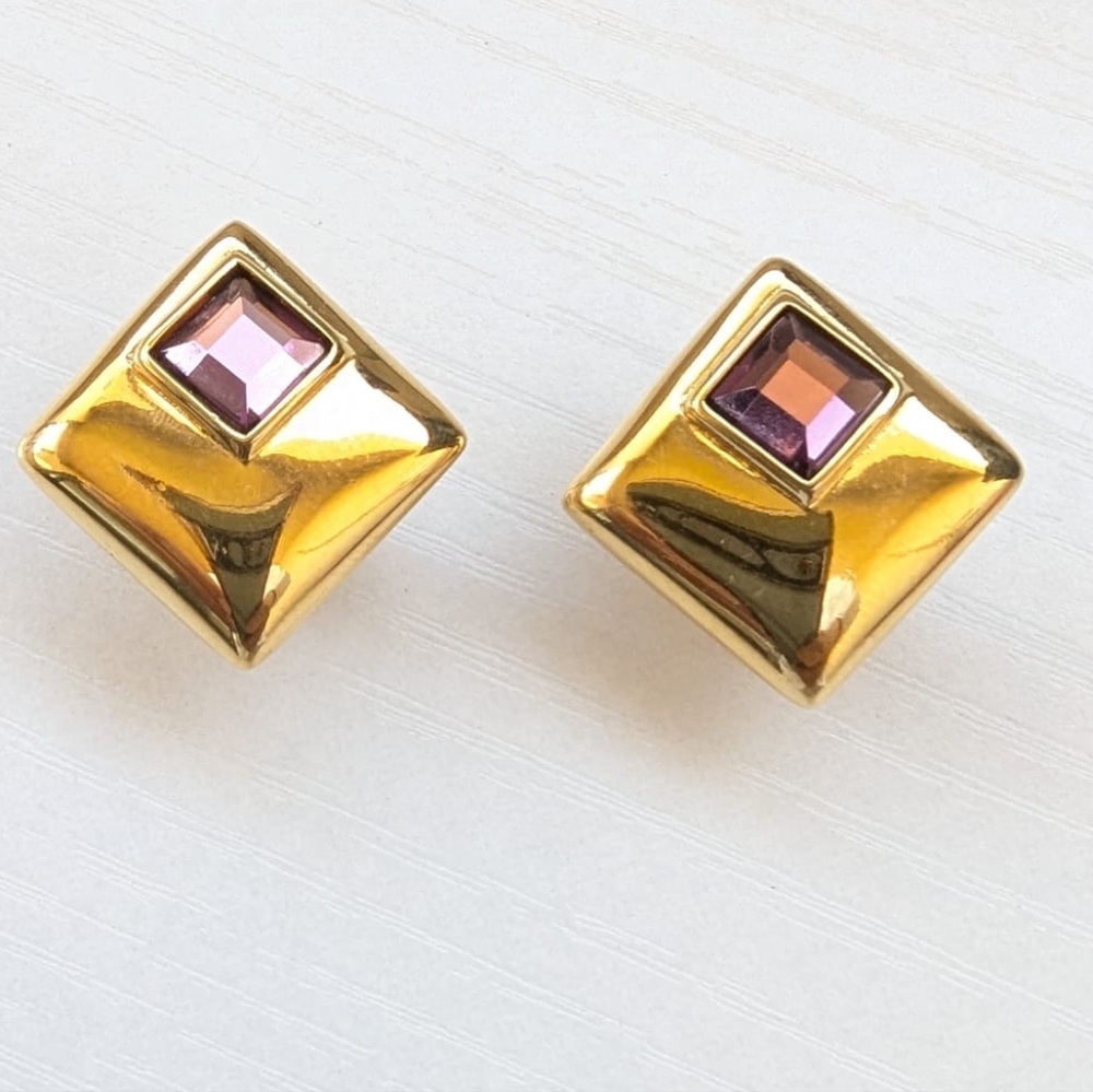 Rifari Clip-On Geometric Gold and Pink Gemstone Earrings